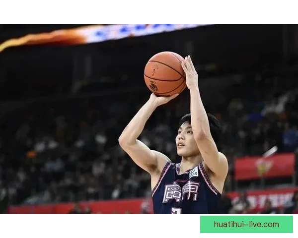 广东四将低迷致命淘汰,徐杰攻守失衡麦考尔双大外副作用显现 广东四将低迷致命淘汰,徐杰攻守失衡麦考尔双大外副作用显现